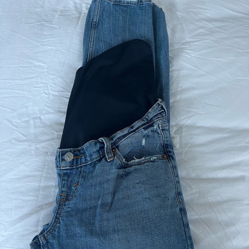 Abercrombie and Fitch straight ankle distressed maternity jeans size 25